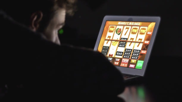 erek 01 payment method icons showing DANA, OVO, QRIS, and bank options
